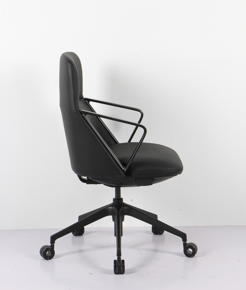 Кресло руководителя Glam/B