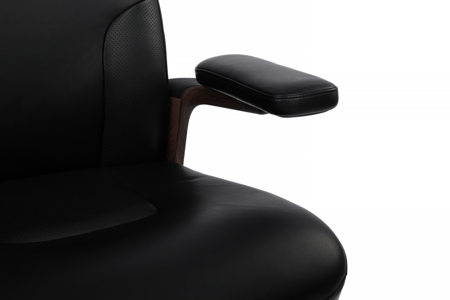 Кресло руководителя RivaChair Mark FK006-A