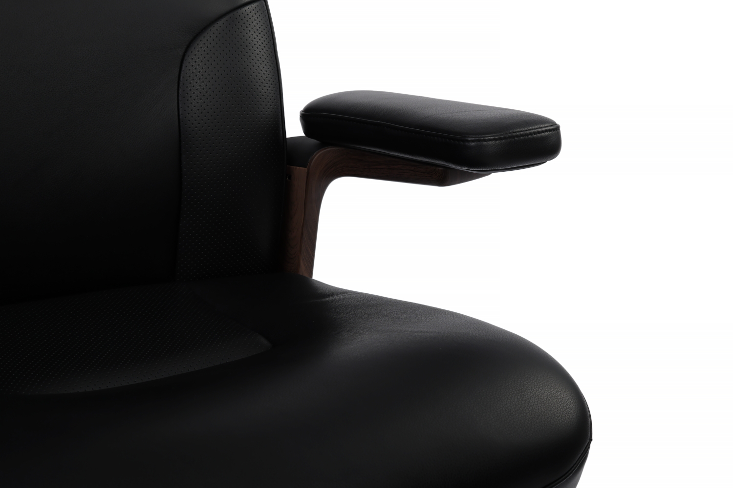 Кресло руководителя RivaChair Mark FK006-A