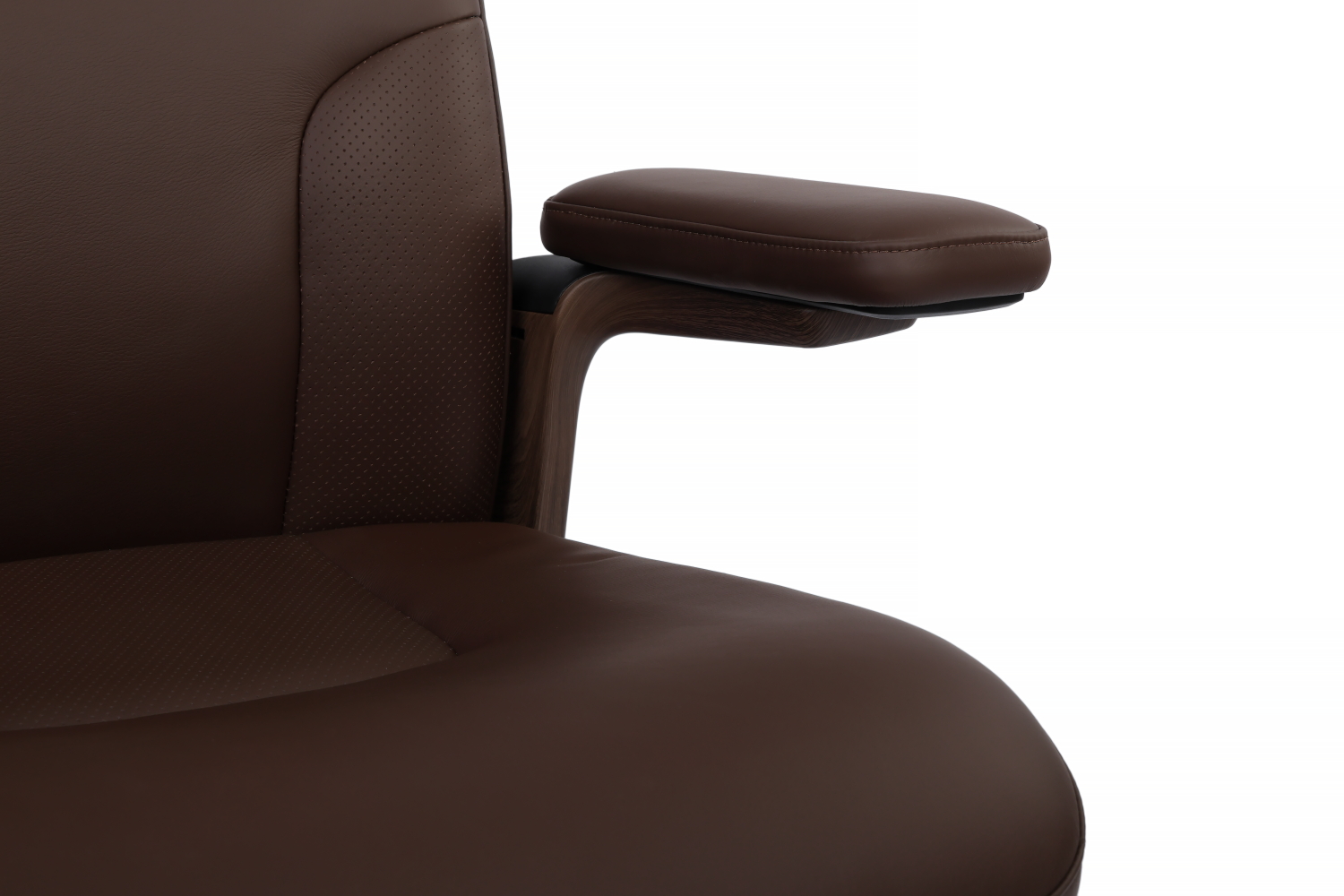 Кресло руководителя RivaChair Mark FK006-A