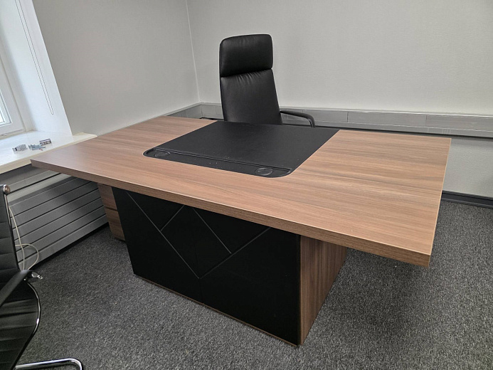 Кабинеты руководителей для торговой компании