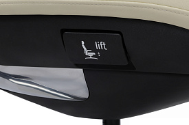 Кресло руководителя RivaChair Mark FK006-A Кожа кремово-белая