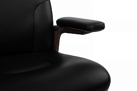 Кресло руководителя RivaChair Mark FK006-A Кожа черная